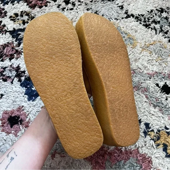 Vince Palley Brown Suede Textured Gumsole Platform Sandals 7.5