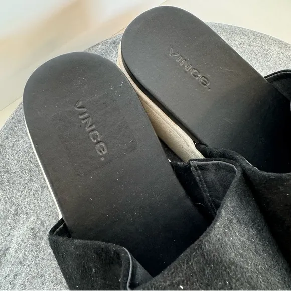 Vince Walford Leather Suede Black White Sole Slides Sandals 9