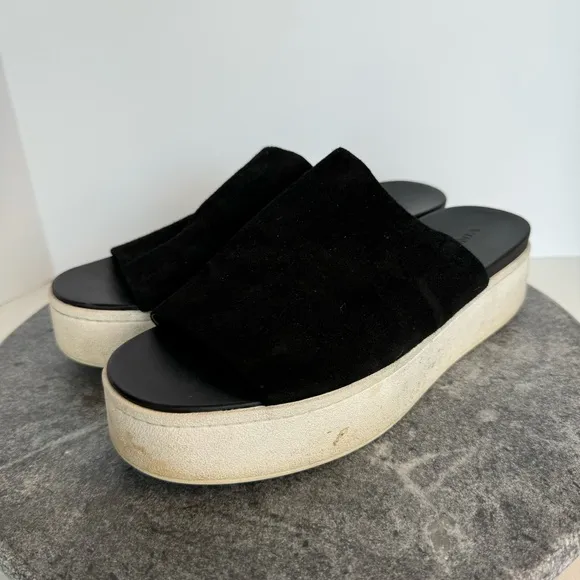 Vince Walford Leather Suede Black White Sole Slides Sandals 9