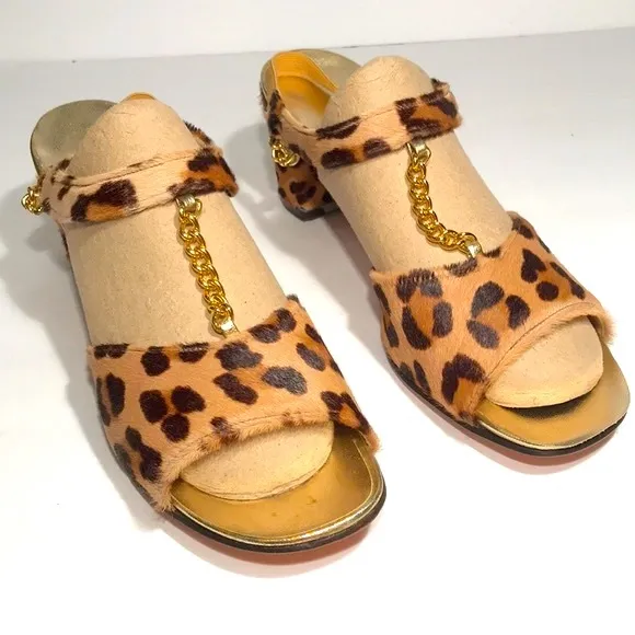 Vintage 1950’s LaRose of FL vintage leopard print chain front heel sanda…