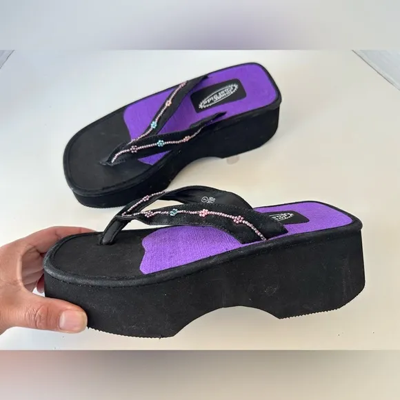 Vintage 90s Y2K Lower East Side beaded thong Flip Flop Chunky Platform Sandals