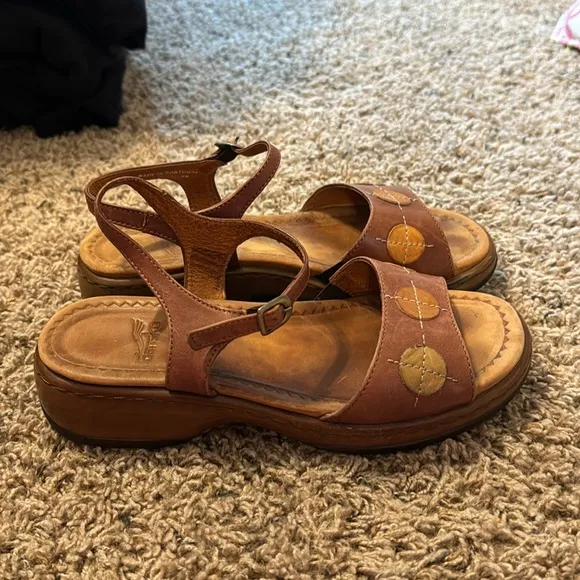 Vintage Dansko Chunky Brown Leather Sandals