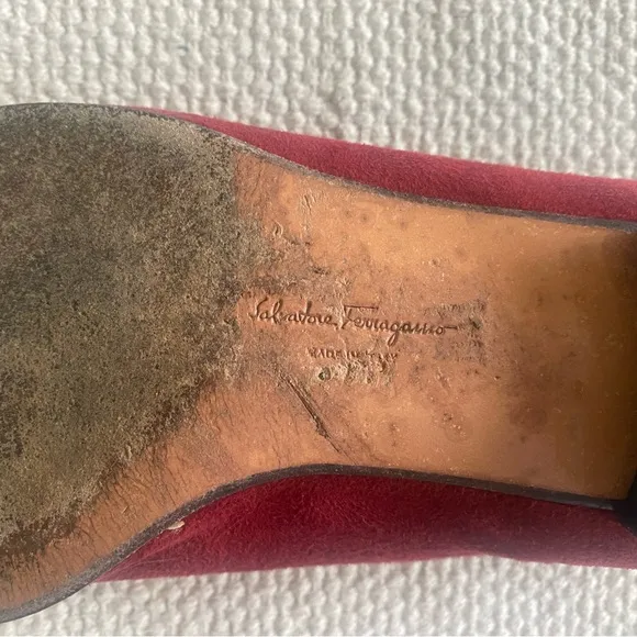 Vintage Ferragamo Dark Red Suede Flats Black Cap Toe Rounded Toe Size 9.5