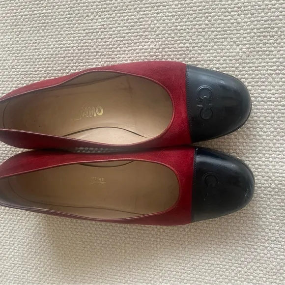 Vintage Ferragamo Dark Red Suede Flats Black Cap Toe Rounded Toe Size 9.5