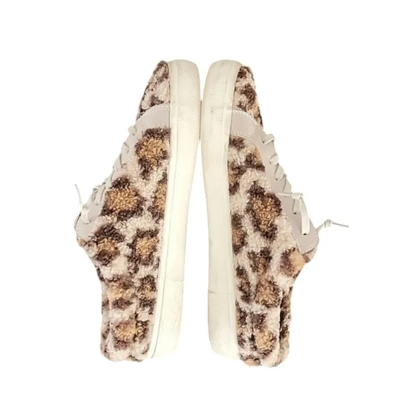 Vintage Havana Snuggle Leopard Print Sneakers 8 Sherpa Slides Leather Trending