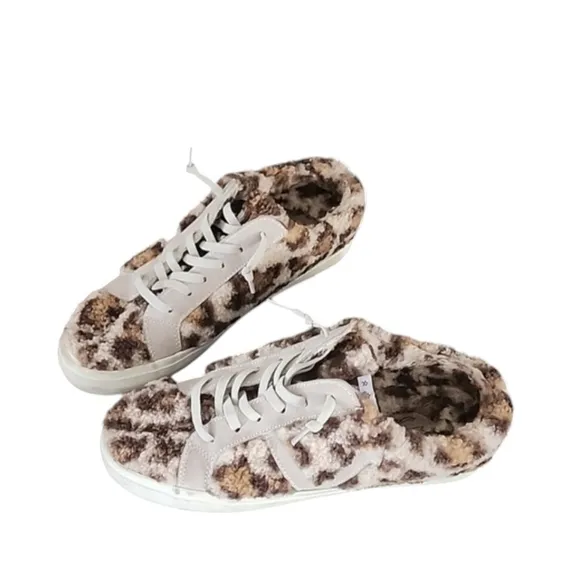 Vintage Havana Snuggle Leopard Print Sneakers 8 Sherpa Slides Leather Trending