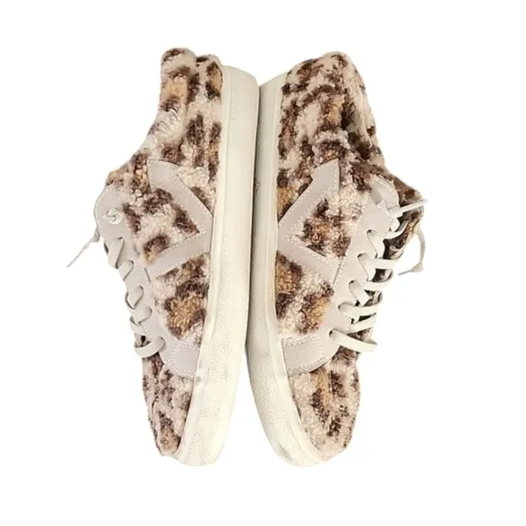 Vintage Havana Snuggle Leopard Print Sneakers 8 Sherpa Slides Leather Trending