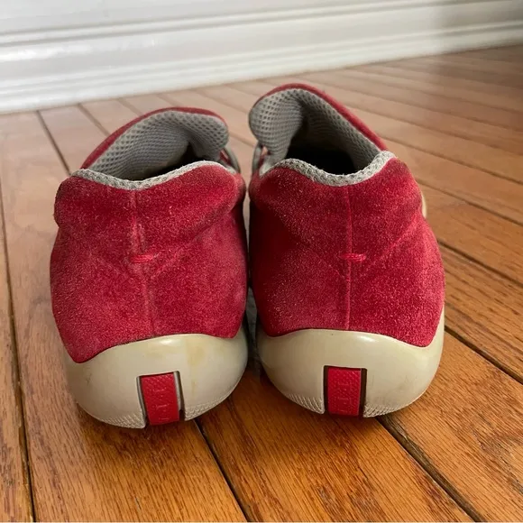 Vintage Prada Linea Rossa Red Suede Toggle Loafers – EU 39.5 (Unisex)