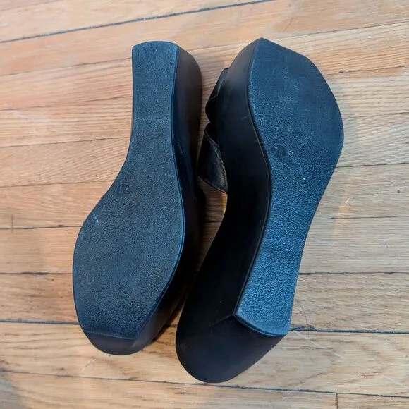 Vintage Y2K Audrey Brooke Black Wedge Sandals Leather Open Toe Chunky Size 7