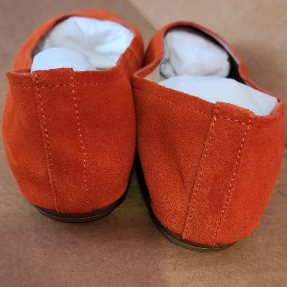 Violet &amp; Red suede flats Red-Orange Sz 8M NWOB