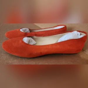 Violet &amp; Red suede flats Red-Orange Sz 8M NWOB