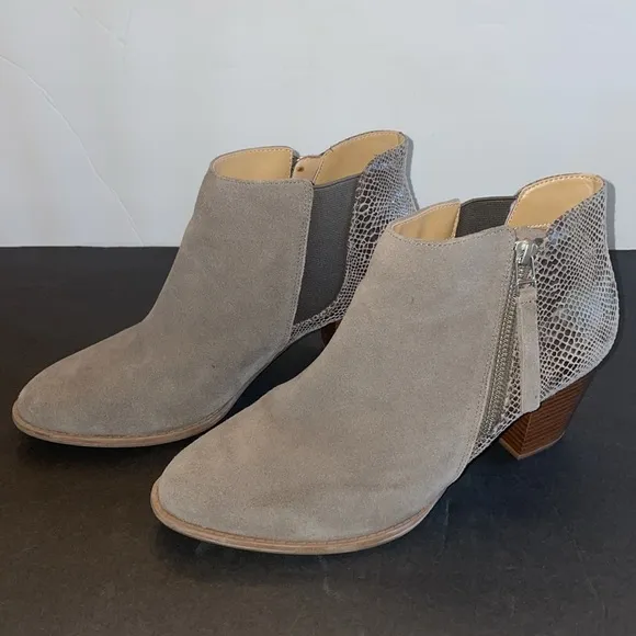 VIONIC Anne Ankle Boots Women’s Booties Suede Beige Snakeskin Print Side Zip