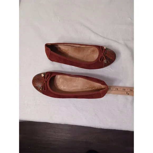 VIONIC Ballet Flats