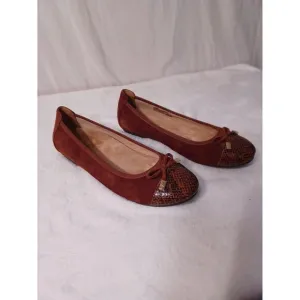 VIONIC Ballet Flats