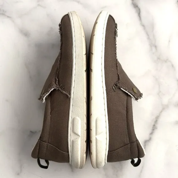 Vionic Beach Seaview Casual Men’s Slip On Canvas Sneakers Sz 9