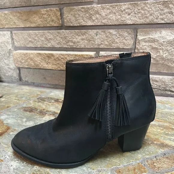 Vionic Madeline Black Leather Side Zip Tassel Ankle Boots 8.5