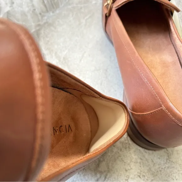Vionic Mizelle Brown Leather Chain Loafers, Size 11