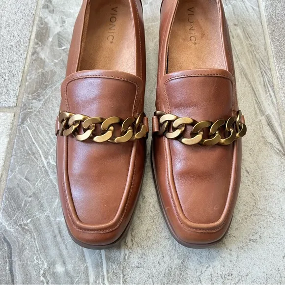 Vionic Mizelle Brown Leather Chain Loafers, Size 11