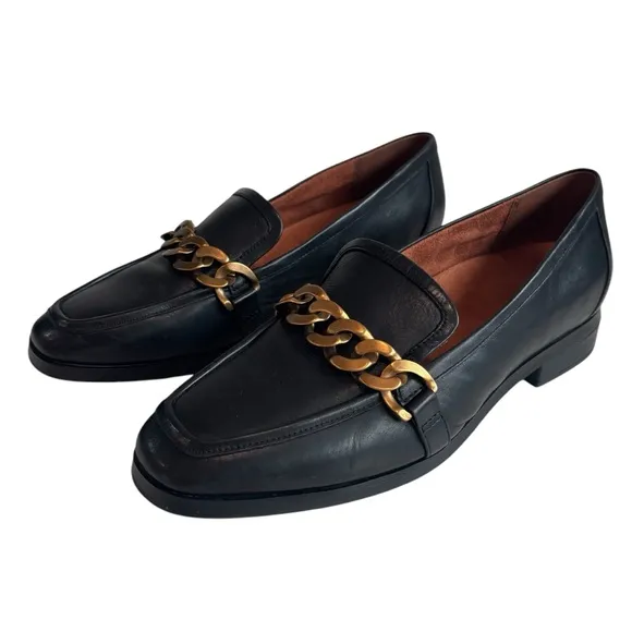 Vionic Mizelle loafers Black Leather With Gold Tone Chain Detail Women’s Size 10