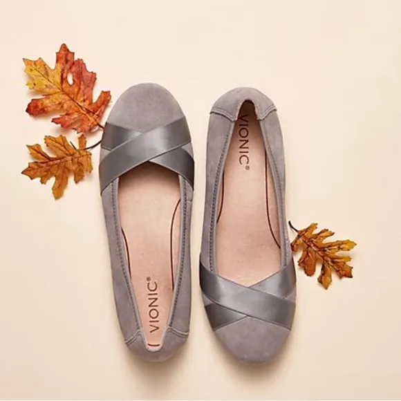 Vionic Suede Flats - Maria Slate Grey Size 9W NIB