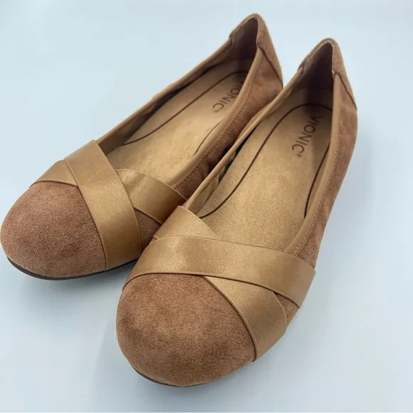 Vionic Suede Flats - Spark Maria Toffee Size 9W NIB