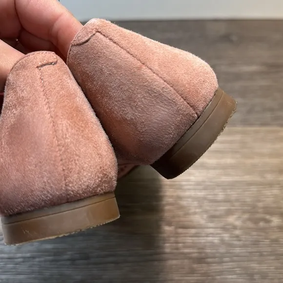 Vionic suede/leather pink flats woman’s size 8 (d166)