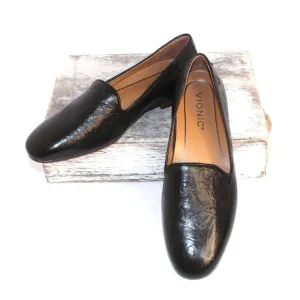 Vionic Willa ll Black Leather Slip On Women's 6 Flats Loafers Preppy Casual NWOB