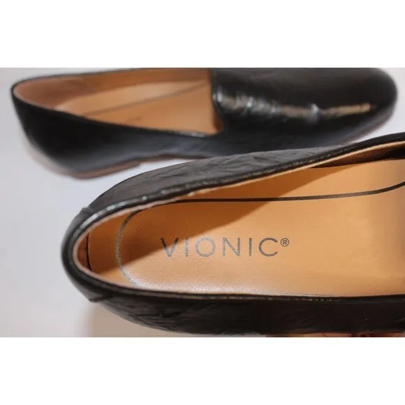 Vionic Willa ll Black Leather Slip On Women's 6 Flats Loafers Preppy Casual NWOB