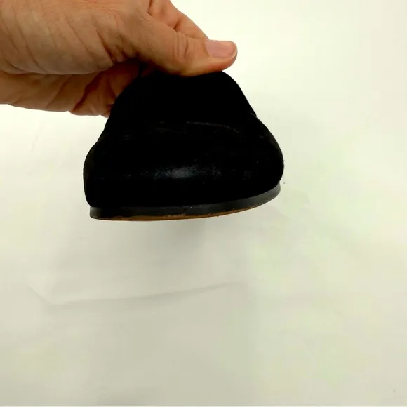 Vionic Willa Loafer Women’s Size 6.5 Black EUC Suede Slip On Flats Minimalist