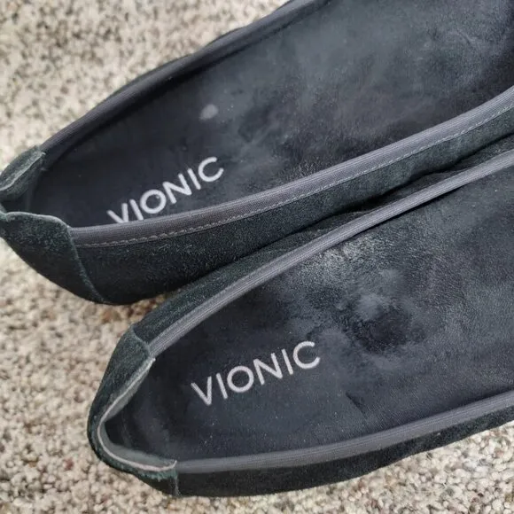 Vionic Women's Black Suede Pera Ballet Flats Size 9 Chain Detail Workwear Career