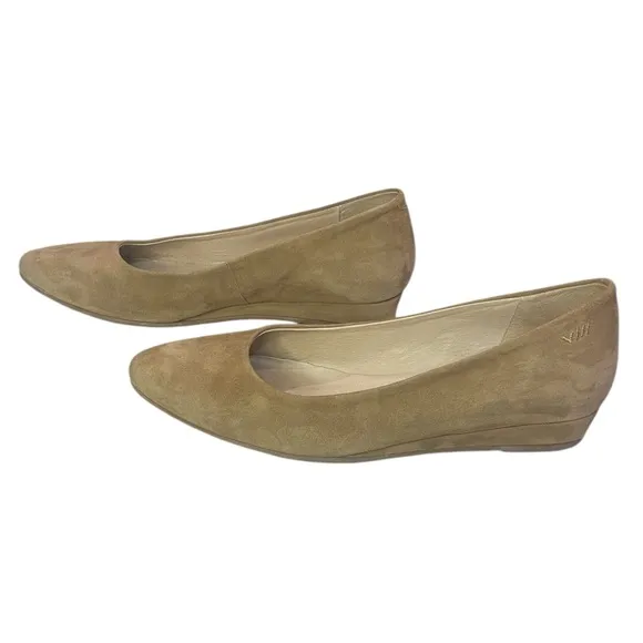 Viscata Barcelona Roma Suede Flats in Camel