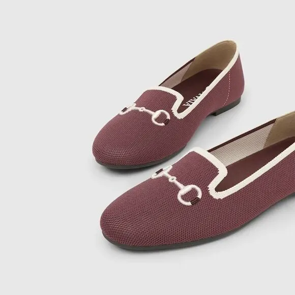 Vivaia Round-Toe Patterned Loafers in Brick Size 41