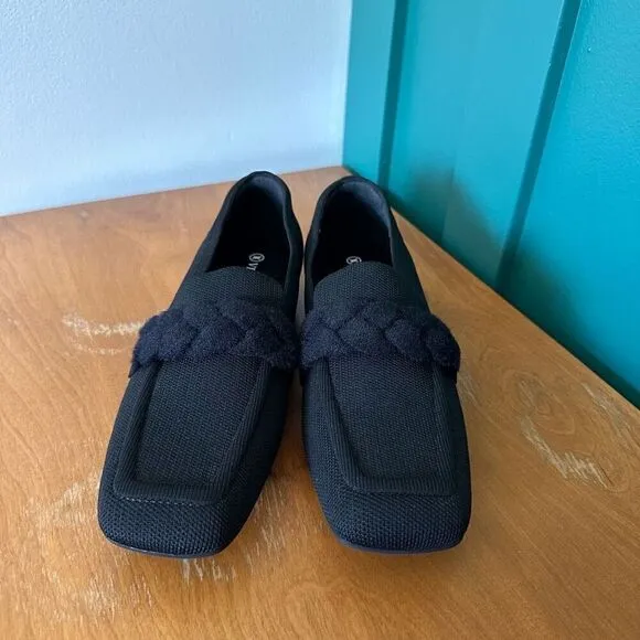 Vivaia Women’s Black Square-Toe Knot Caitlin 2.0 Vintage Loafers