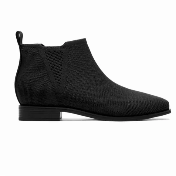Vivaia Women’s Ryan Boots Sz 42 Black Slip On Boots