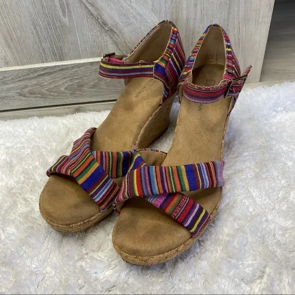 White Mountain Outshine Rainbow Canvas Cork Wedges 7.5