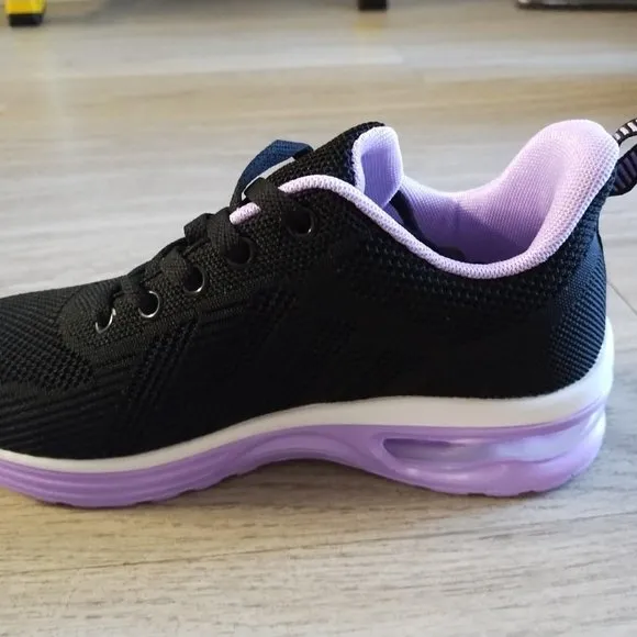 Wide width women's sneakers