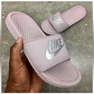 WMNS NIKE BENASSI SLIDES JUSTDO IT JDI LAVENDERS