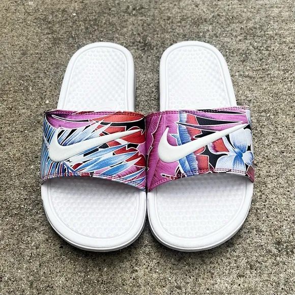 WMNS NIKE BENASSI SWOOSH JDI PRINT SLIDE PINK WHITE BLUE FLOWER FEATHER HABANERO