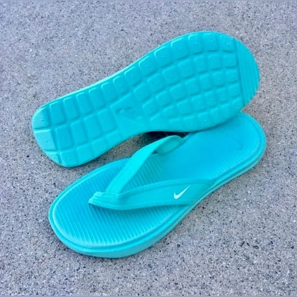 WMNS NIKE ULTRA CELSO THONG LIGHT BLUES OCEANS TURQ