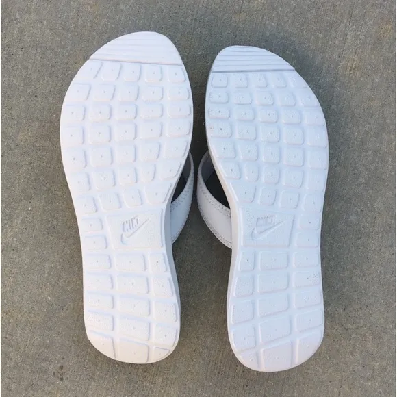 WMNS NIKE ULTRA CELSO THONG LIGHT FLIPS FLOPS