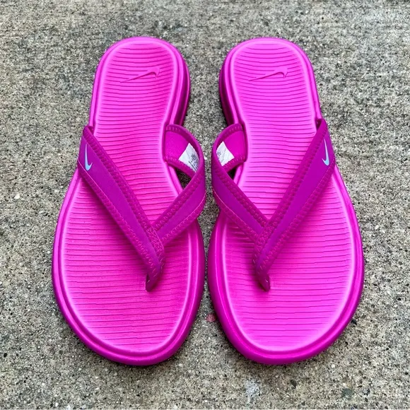 WMNS NIKE ULTRA CELSO THONG