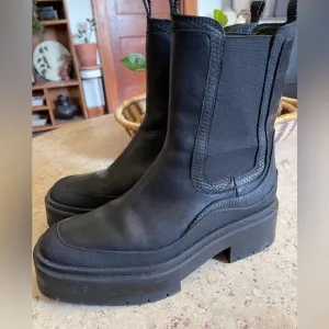 Women Sam Edelman Black Women's Chelsea Boots
