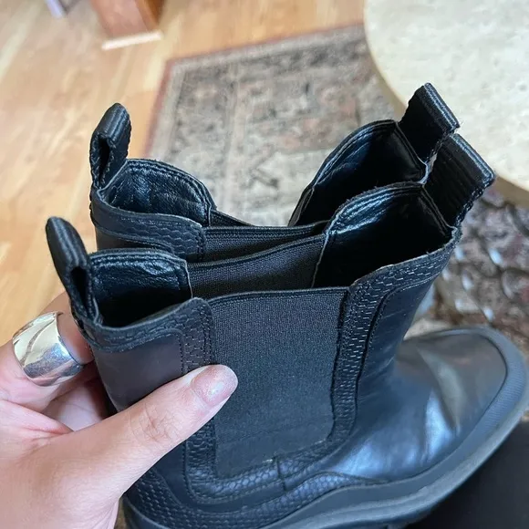 Women Sam Edelman Black Women's Chelsea Boots