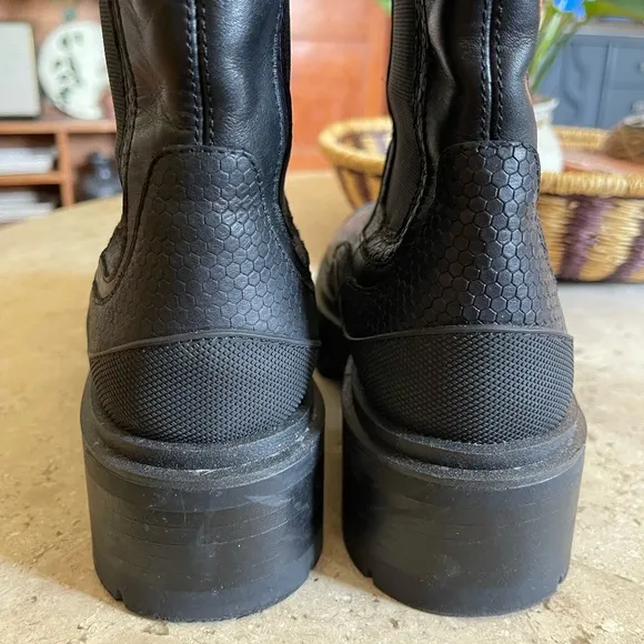 Women Sam Edelman Black Women's Chelsea Boots