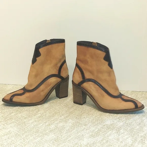 Women's Anthropology Genuine Suede Leather Zip Heeled Boits