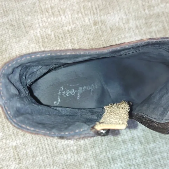 Women's Anthropology Genuine Suede Leather Zip Heeled Boits