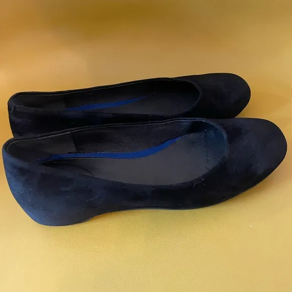 Women’s CAMPER Black Brushed Suede Round Toe Flats Sz EU 40 US 10 EUC