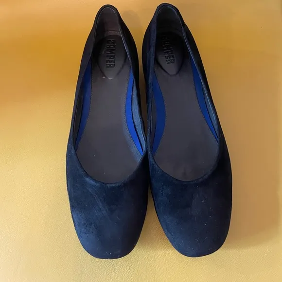 Women’s CAMPER Black Brushed Suede Round Toe Flats Sz EU 40 US 10 EUC