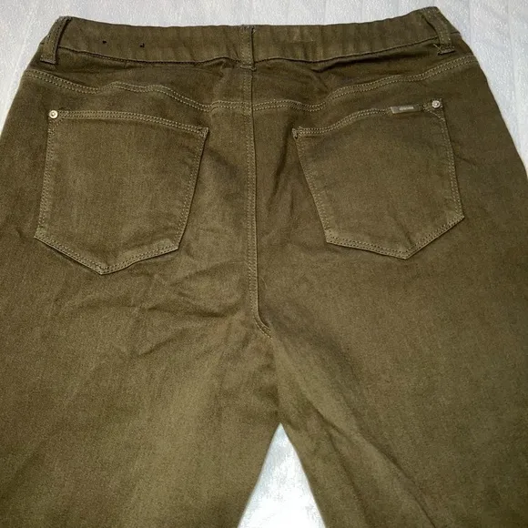 Women's Chico's SO slimming Girlfriend Ankle Jeans size .5 ankle tall