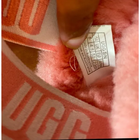 Women's UGG Slippers Pink Size 6